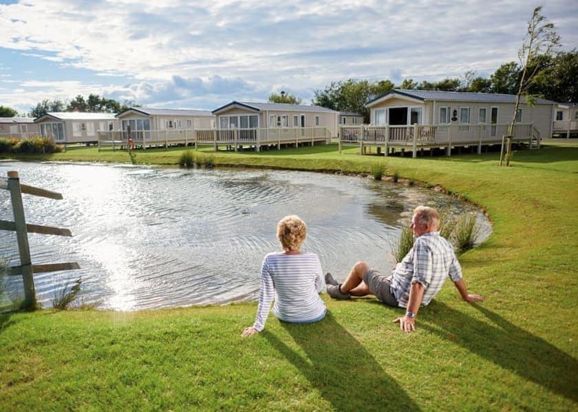 Blue Dolphin Holiday Park Gristhorpe Exterior foto